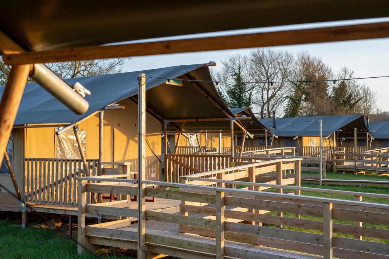 The Camp At The Wave Hotel Bristol Buitenkant foto